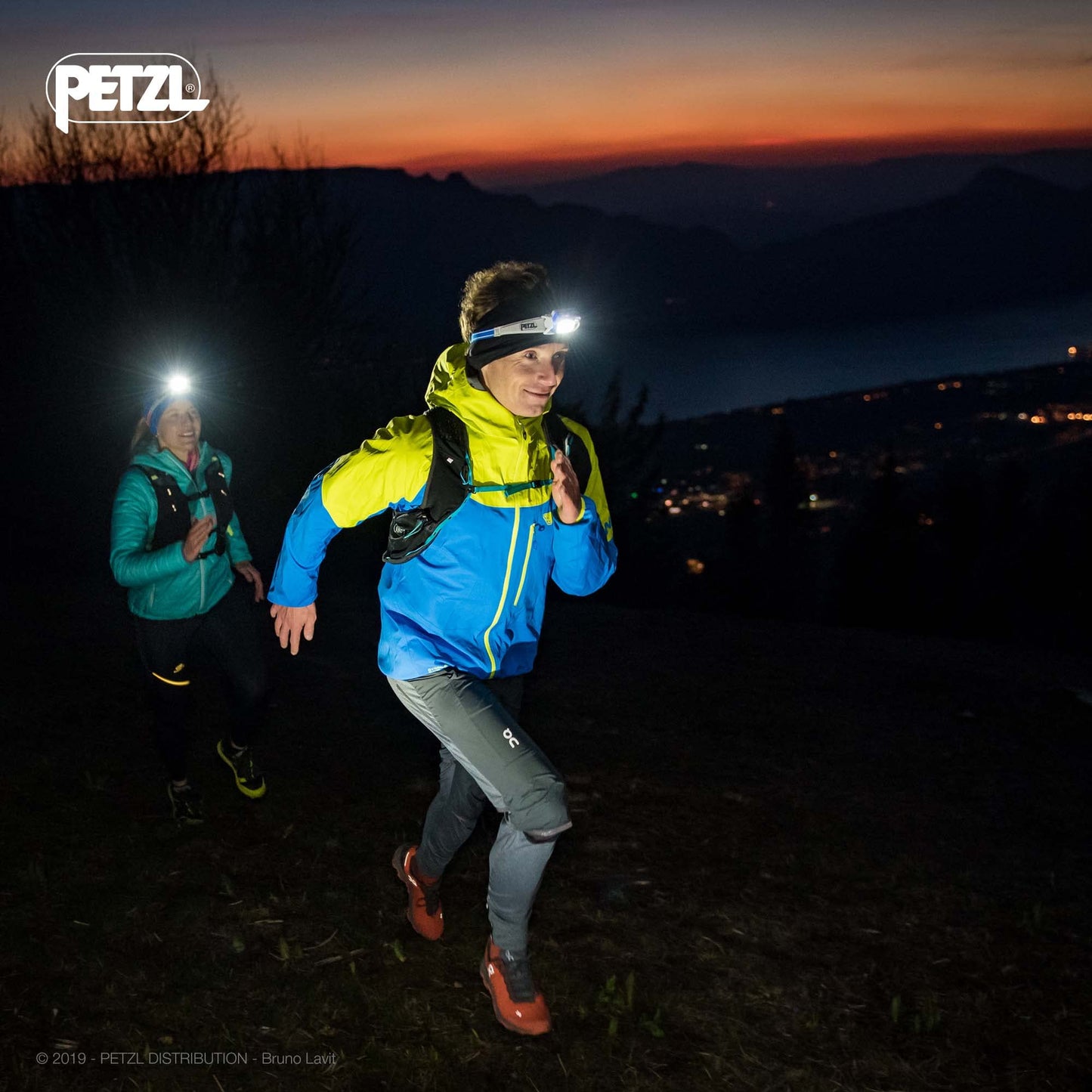 PETZL Linterna SWIFT RL - Unisex, Azul, Talla Única